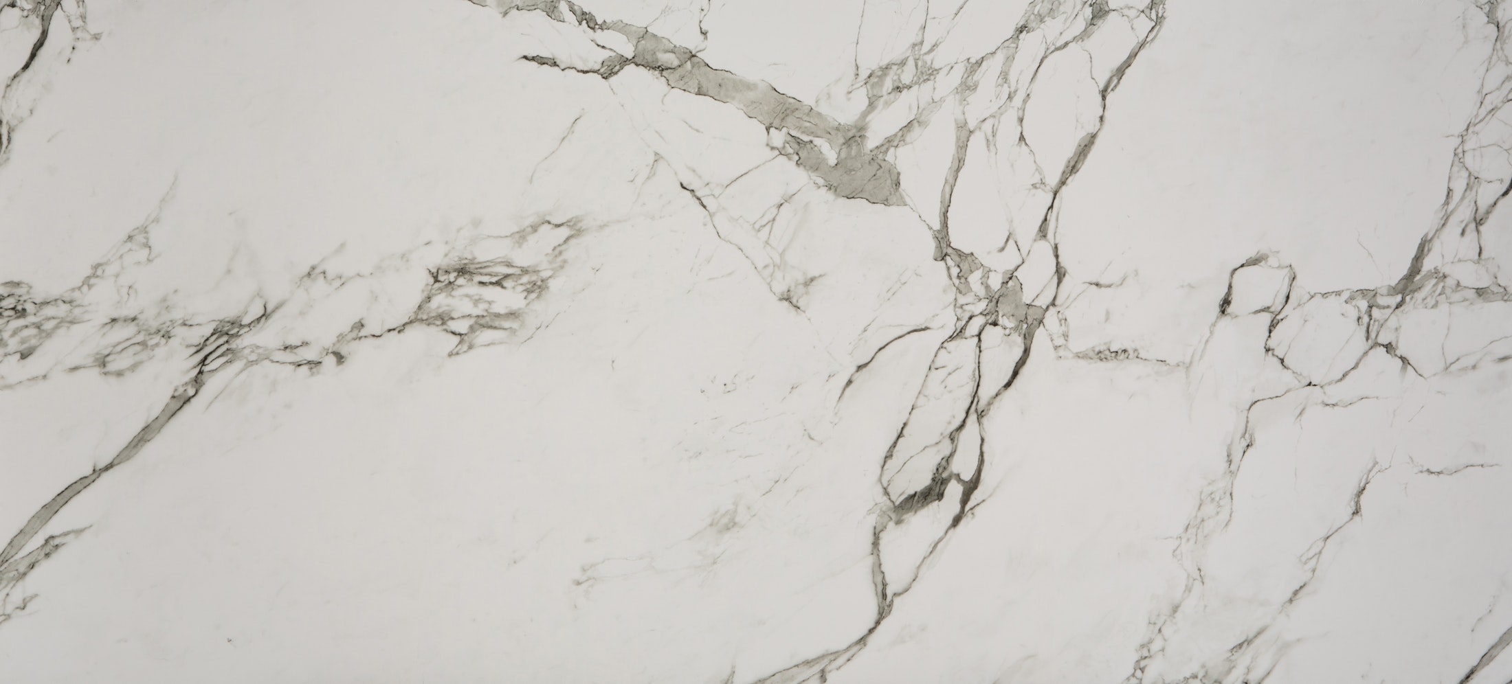 Dekton Aura